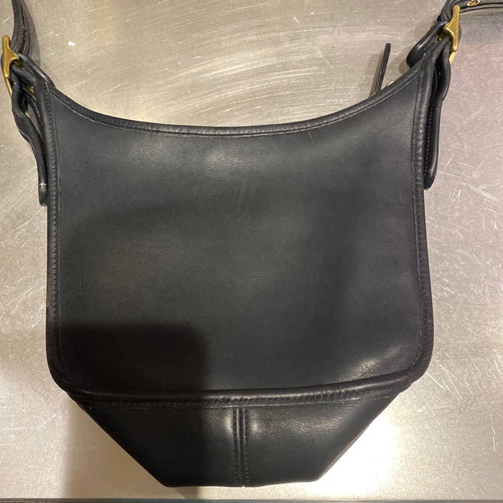 Black Vintage Coach Crossbody Bag No#H1P-9950